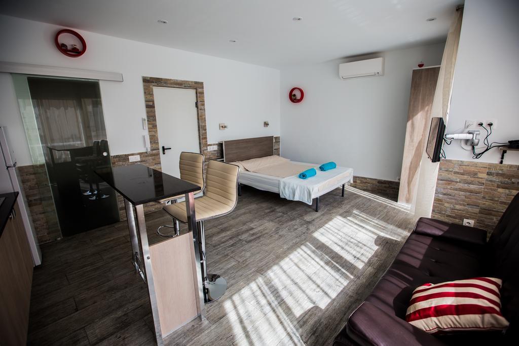 Apartamentos Bcntourism Pineda de Mar Dış mekan fotoğraf
